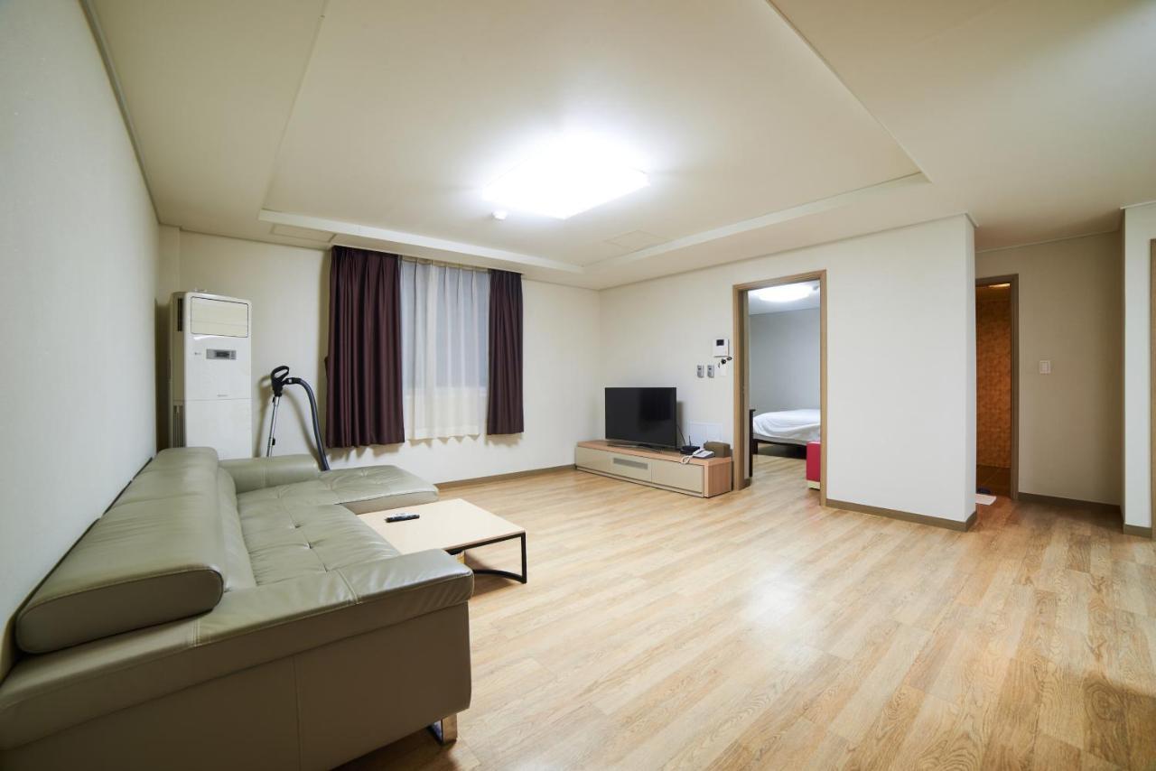 Busan Premium V Hotel Luaran gambar