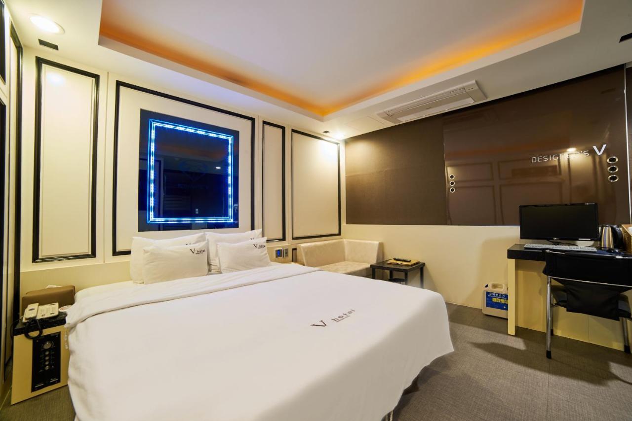 Busan Premium V Hotel Luaran gambar