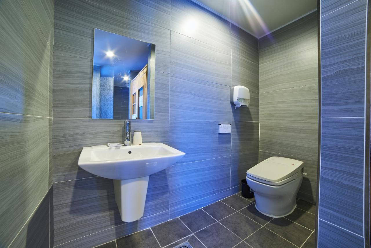 Busan Premium V Hotel Luaran gambar