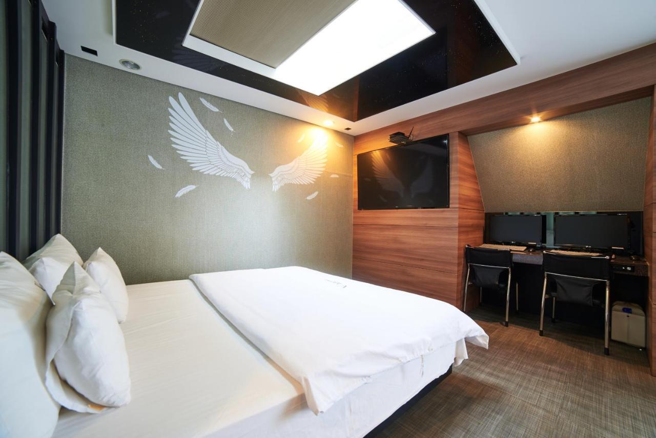 Busan Premium V Hotel Luaran gambar