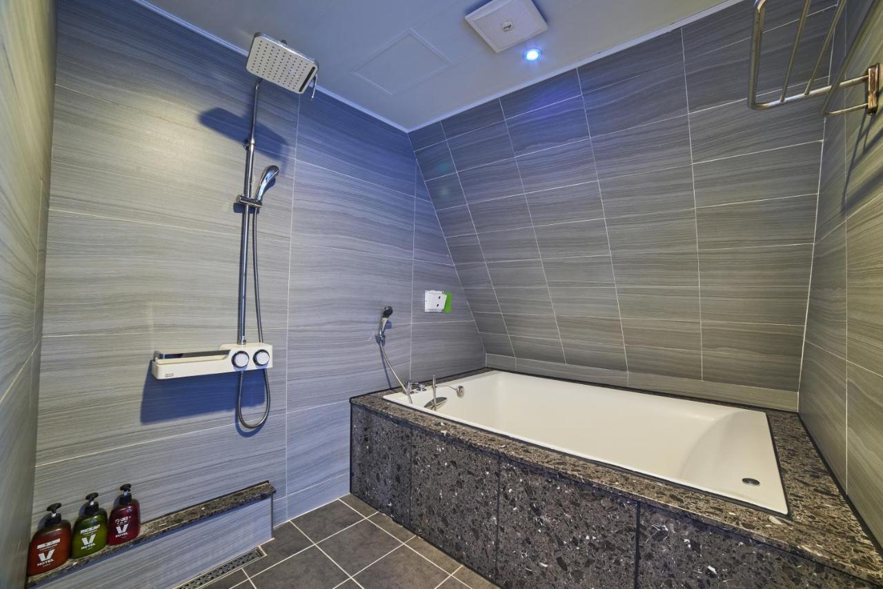 Busan Premium V Hotel Luaran gambar