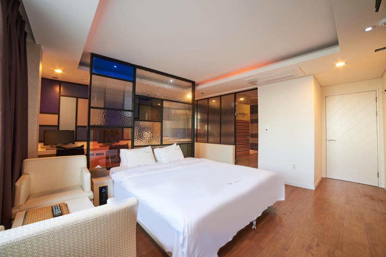 Busan Premium V Hotel Luaran gambar
